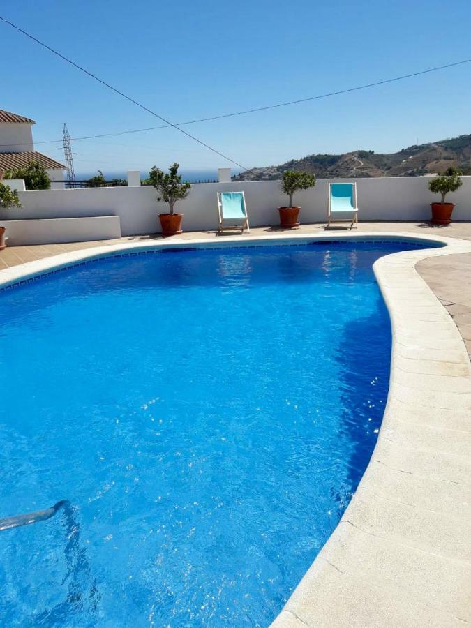 El Cortijo De Miguel Villa เนร์คา ภายนอก รูปภาพ