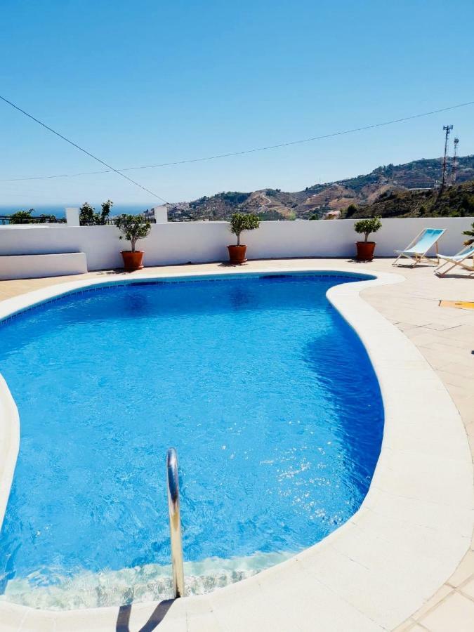 El Cortijo De Miguel Villa เนร์คา ภายนอก รูปภาพ